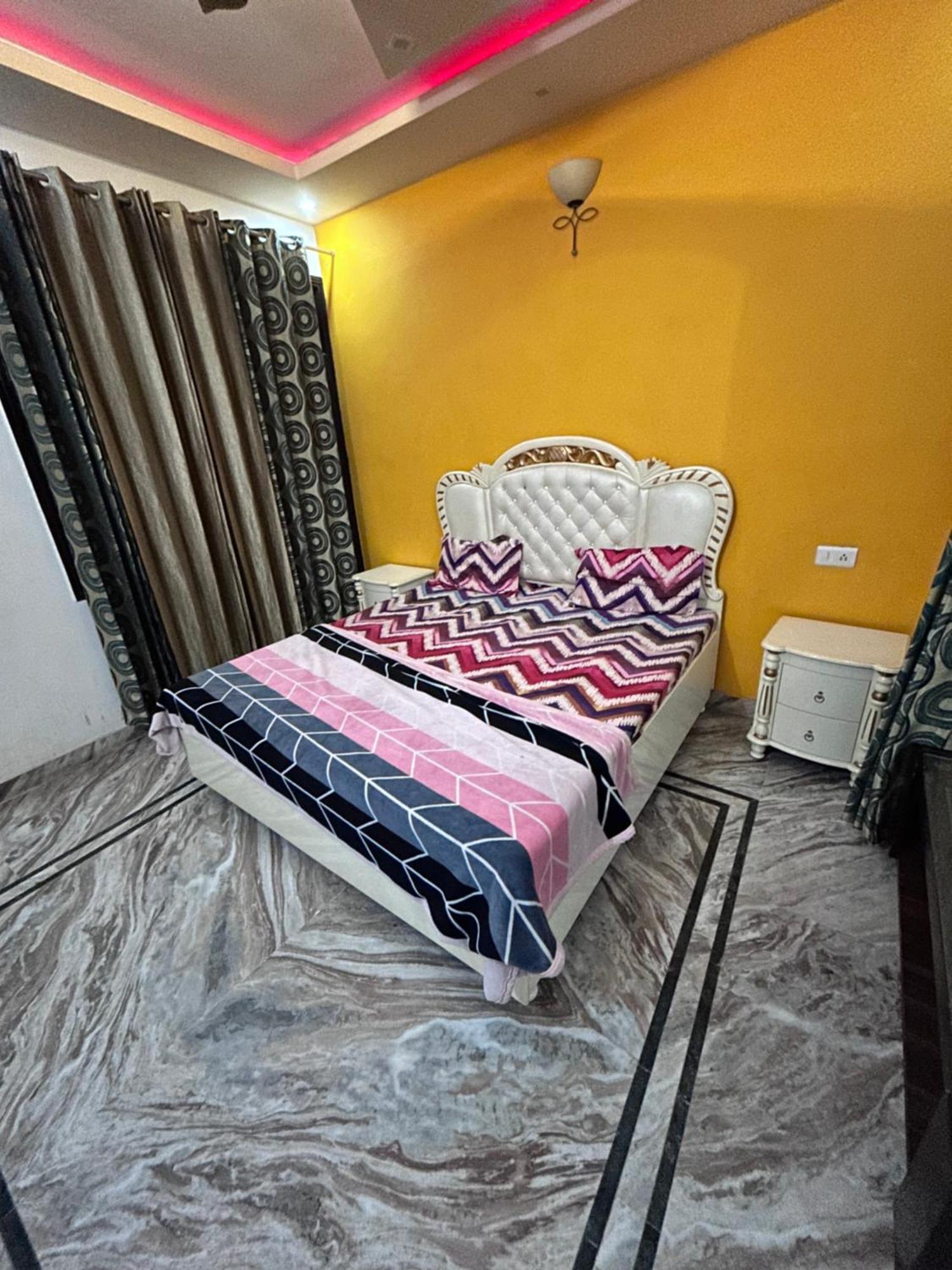 $4 Home Stay Amritsar Dış mekan fotoğraf